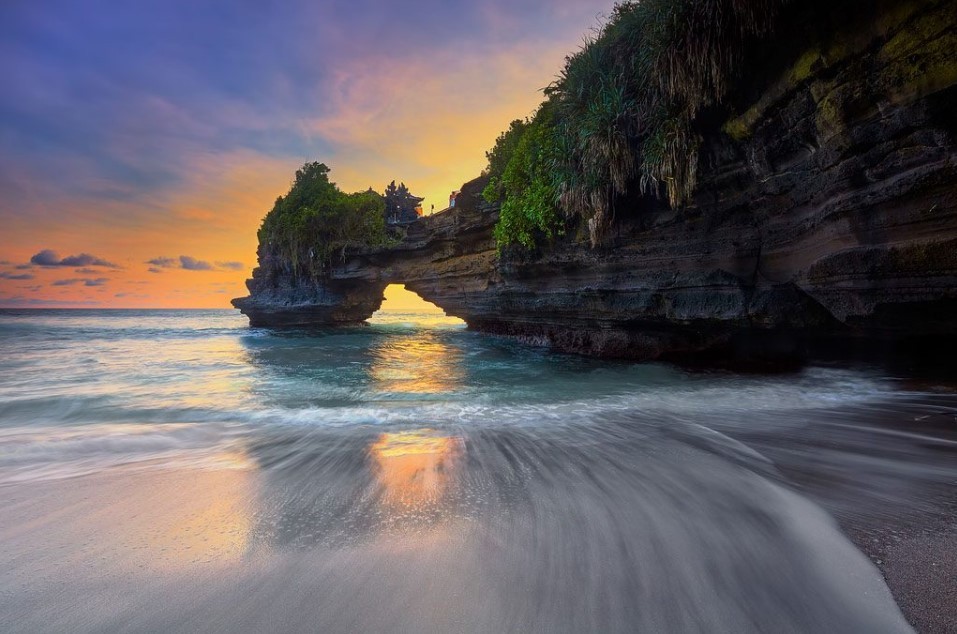 batu bolong beach canggu